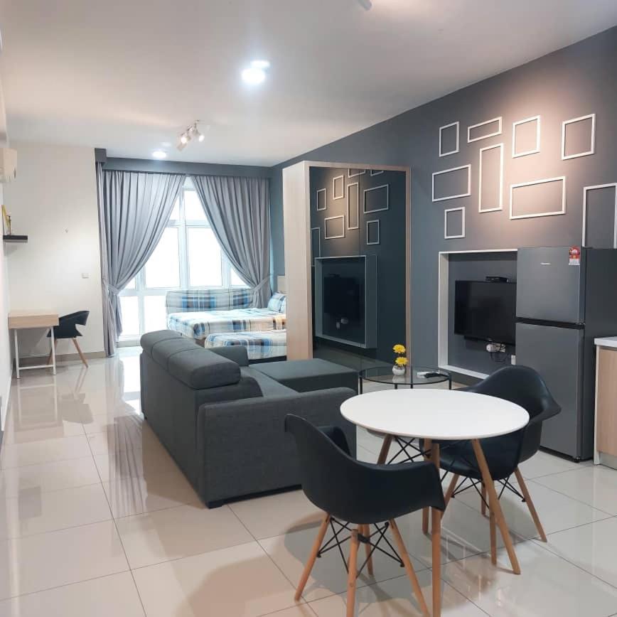 Twin Galaxy Jb Homestay By Summer Johor Bahru Exteriér fotografie